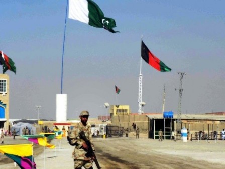 افغانستان و پاکستان؛ صلح در برابر سلاح