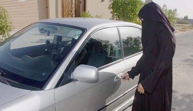 طلاق زن سعودی بخاطر نبستن در موتر !