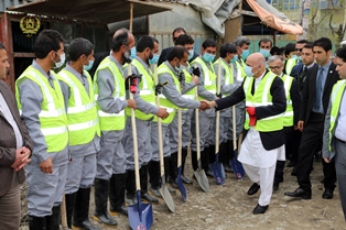 برنامه ی ویژه جمع آوری زباله ها از شهر کابل آغاز شد