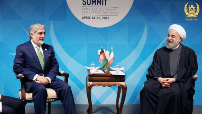 عبدالله و روحانی، در حاشیه اجلاس همکاری های کشورهای اسلامی دیدار کردند
