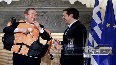 تحفه خاص و معنادار نخست‌وزیر یونان به بان‌کی‌مون