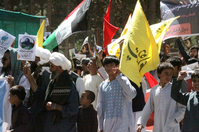 حضور گسترده مردم هرات در تظاهرات روز قدس / پرچم اسرائیل به آتش کشیده شد