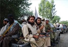 سلاح و تجهیزات جنگی طالبان از پاکستان وارد این ولایت می‌شود