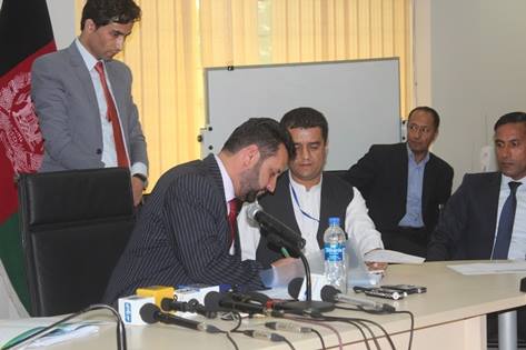 قرارداد ۹ پروژه سرک‌سازی و اعمار پل به ارزش ۲۳۸ میلیون افغانی امضا شد
