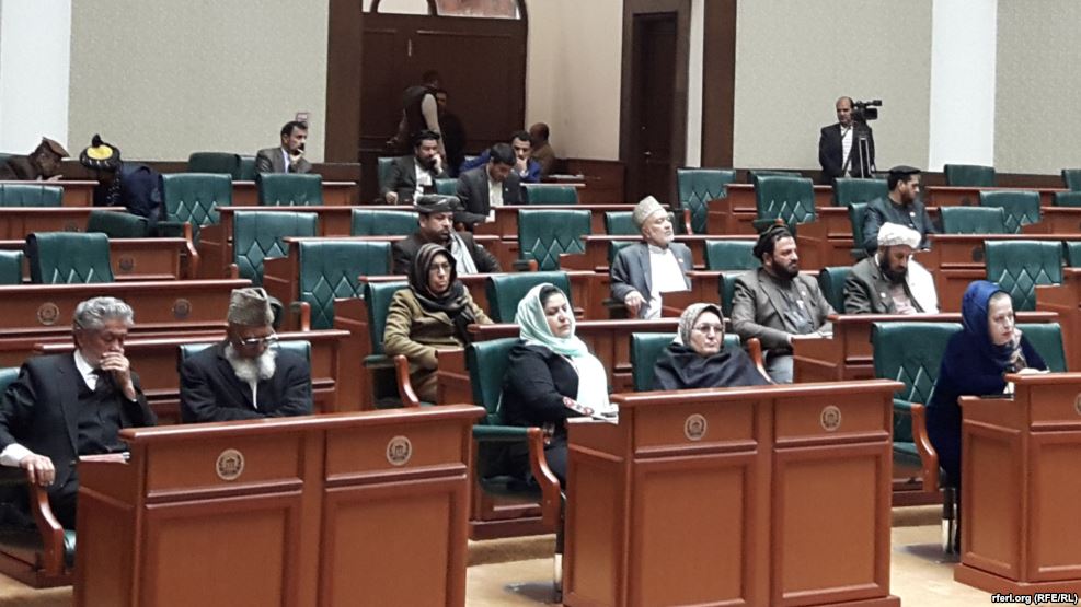 سناتوران از عدم حضور وزیر داخله و رییس امنیت ملی در مجلس سنا انتقاد کردند