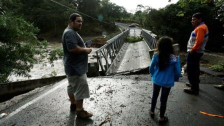 توفان در کاستاریکا دست کم ۹ نفر را کشت