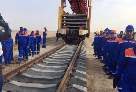 اولین قطار از خط آهن " ترکمنستان- افغانستان" وارد فاریاب شد
