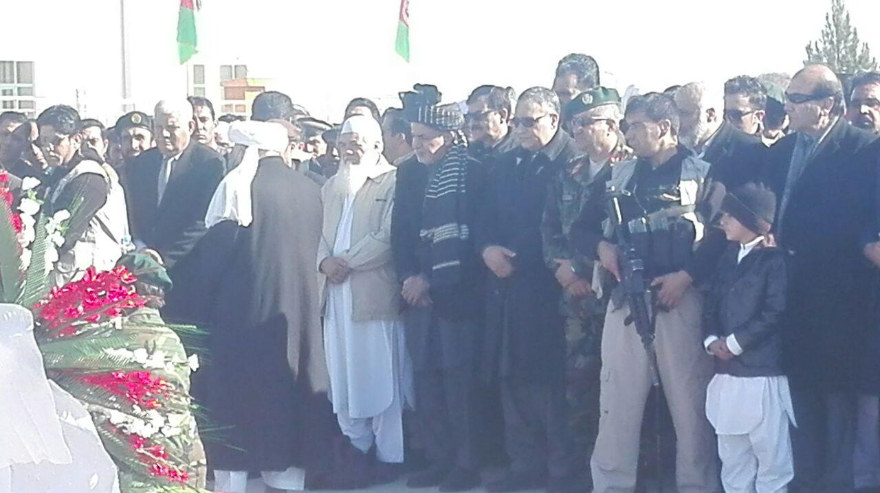 رئیس جمهور در تشییع جنازه جنرال غوری در هرات شرکت کرد