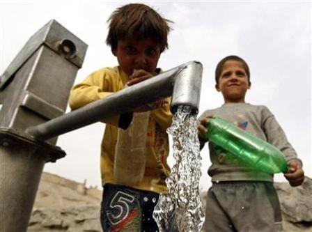 آب آشامیدنی صحی به خانه‌های مردم نیمروز می‌رسد