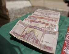 پول‌های تقلبی، اقتصاد بازار هرات را بر هم زده است