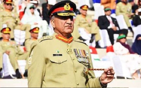 خواست رییس ستاد ارتش پاکستان از فرمانده حمایت قاطع در افغانستان