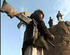 طالبان و نیروهای خیزش مردمی در غور با هم درگیر شدند