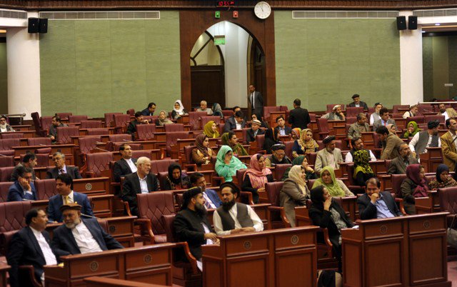 نمایندگان از چگونگی برگزاری انتخابات پارلمانی ابراز نگرانی کردند