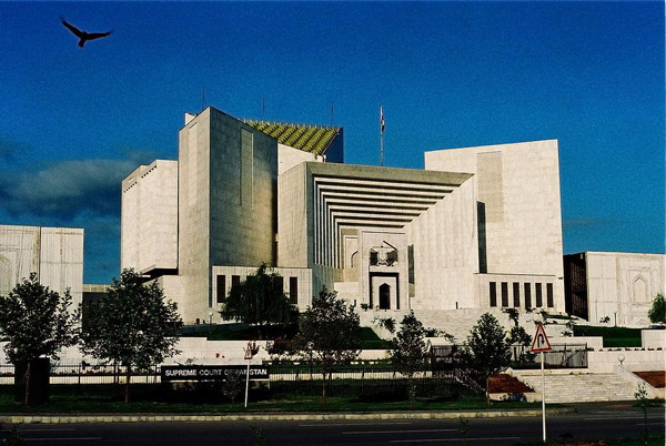دادگاه عالی پاکستان: اتهام علیه نوازشریف در "اسناد پاناما" بی اساس است