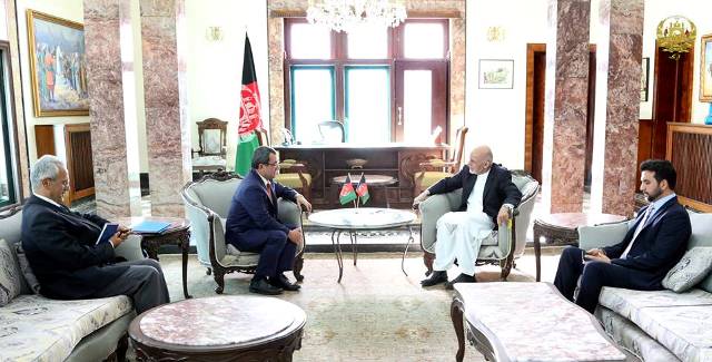 افغانستان خواهان گسترش همکاری‌های اقتصادی میان کشورهای منطقه است