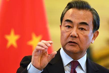 د چین د بهرنیو چارو وزیر وانګ يي کابل ته ورسيد
