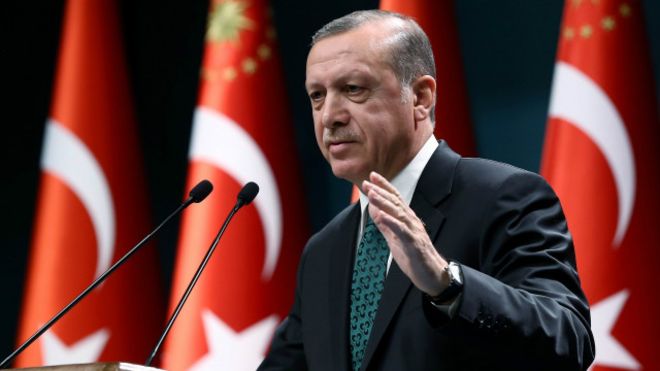 اردوغان: امریکا از "تروریست ها" حمایت می کند