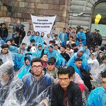 تحصن پناهجویان افغان در مقابل پارلمان سویدن