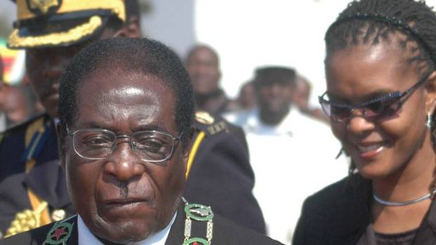 همسر موگابه برای فرار از مجازات مصونیت دیپلماتیک گرفت
