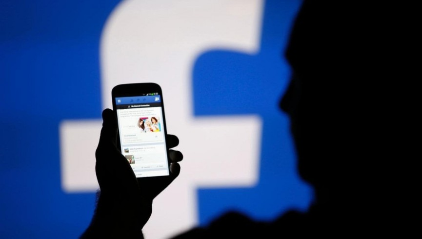 فیس بوک به رسانه‌های آفلاین متوسل شد