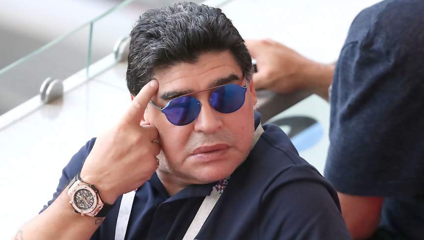 مارادونا: تیم ملی به مسی خیانت کرد