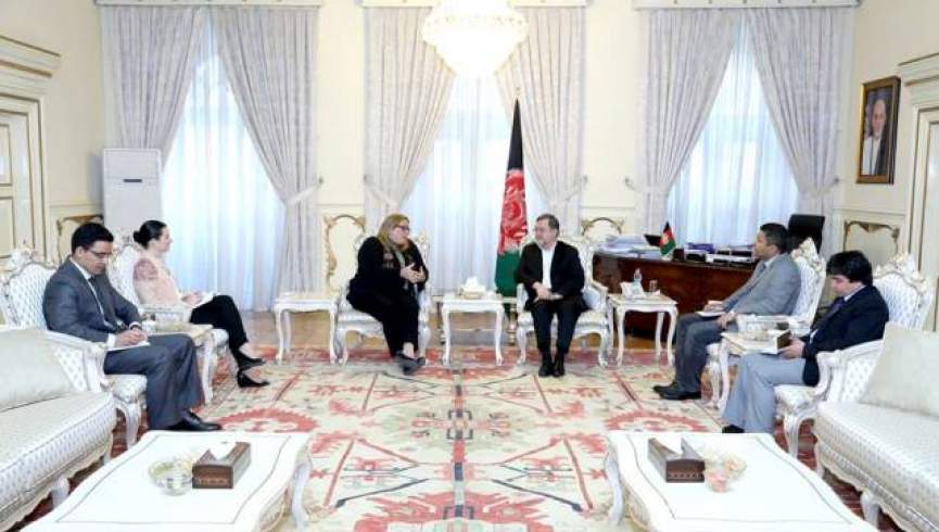 دیدار دانش و معاون سفیر امریکا در کابل؛ از سوء‌تفاهم‌ها میان افغانستان و امریکا جلوگیری شود