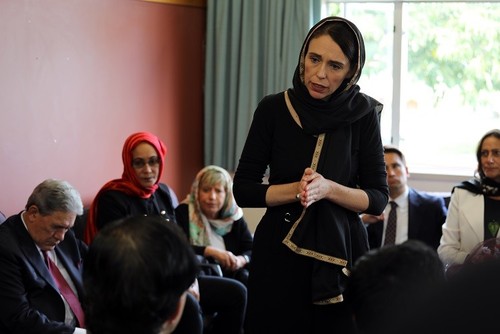 حجاب نخست وزیر نیوزلند در همبستگی با مسلمانان