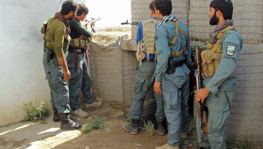حملات پیاپی به کمربند امنیتی شهر فراه/ سه نیروی امنیتی و دو عضو طالبان کشته شدند