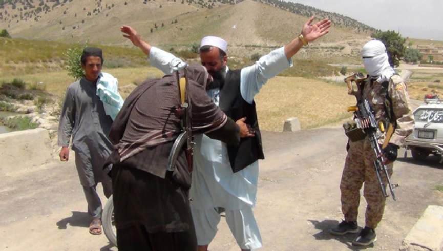 دستیابی طالبان به شاهراه غور – کابل، فیروزکوه را با محاصره اقتصادی مواجه می‌کند