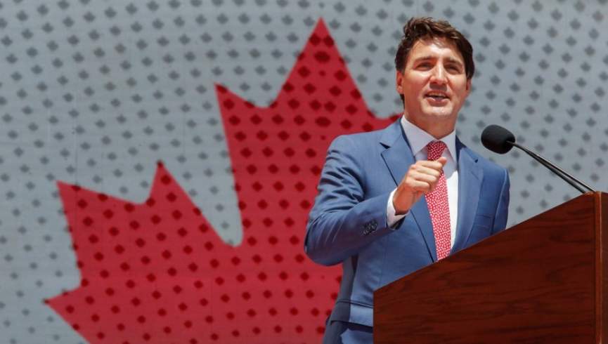 نخست وزیر کانادا گزارش کمیته اخلاق این کشور مبنی بر نقضِ اصول اخلاقی را پذیرفت
