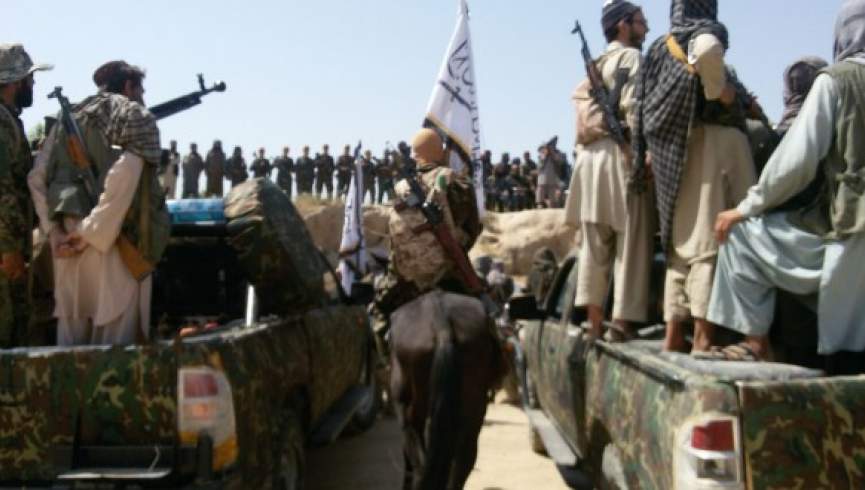 یک نماینده فراه: 250 نیروی ارتش در ولسوالی پشت کوه این ولایت در محاصره طالبان قرار دارند