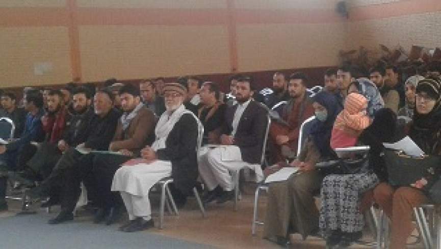 تا یک صد هزار افغانی برای تبدیلی معلمین در  کابل مبادله می‌شود