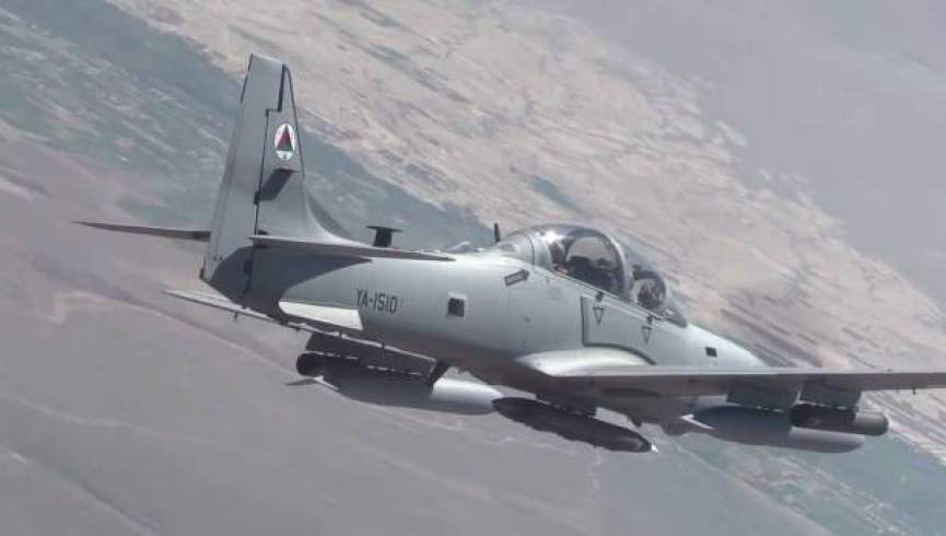 حمله هوایی بالای یک تجمع طالبان در لوگر