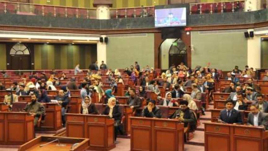 انتقاد تند مجلس از گماشتن هیات برای بررسی رویدادها؛ حکومت بالای نهادها اعتماد ندارد