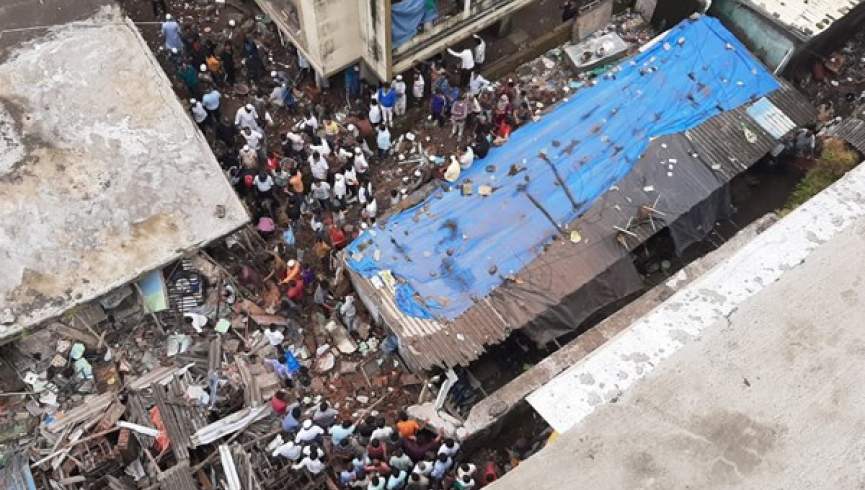 فرو ریختن یک ساختمان در هند بیش از ۳۰ کشته و مجروح برجای گذاشت