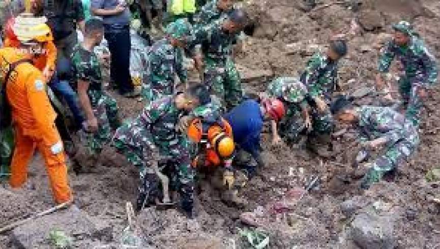 رانش زمین در اندونزی منجر به کشته شدن 12 نفر شد