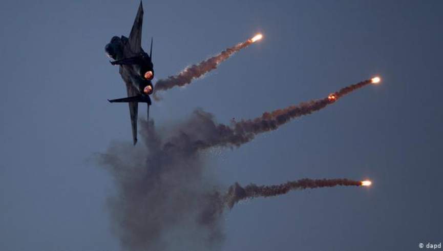 ۴۰ کشته در حمله هوایی اسراییل بالای انبار مهمات در شرق سوریه