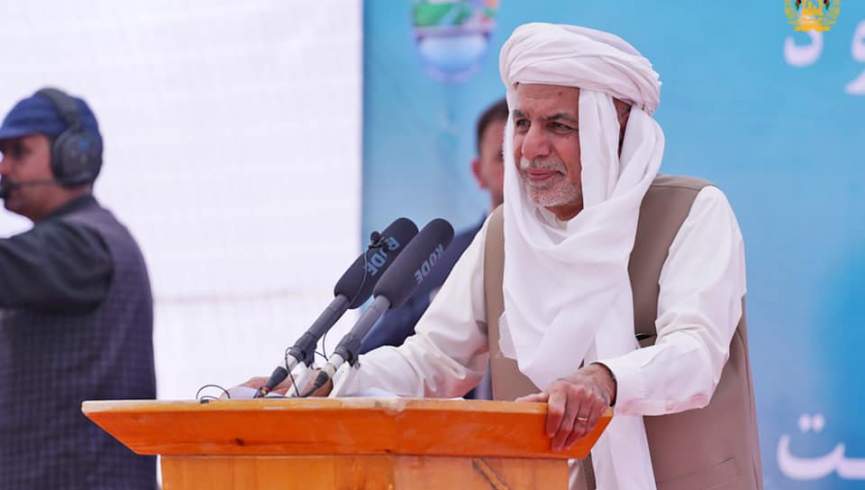 اشرف غنی: ایران اگر آب بیشتر می‌خواهد تیل به ما بدهد/ طالبان هزینه ده بند را به افغانستان زیان رسانده‌اند