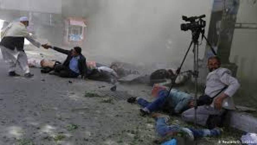 حملات هدفمند بالای خبرنگاران تاثیر فاجعه باری بر وضعیت رسانه ها در افغانستان گذاشته است