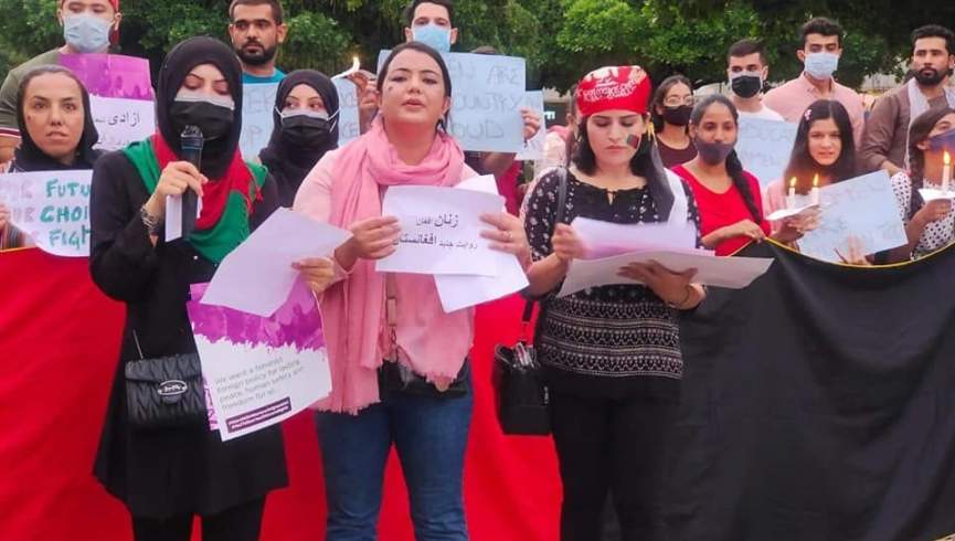 دانشجویان افغان در هند برای حمایت از حقوق زنان تجمع کردند