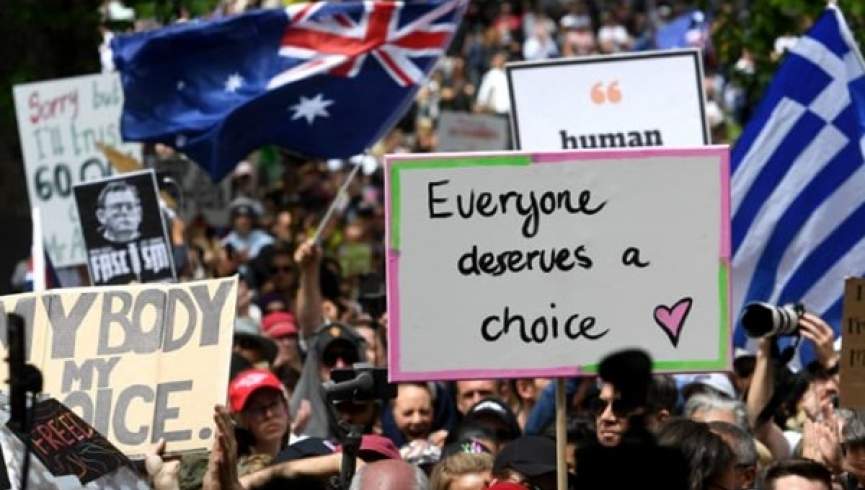 طرفداران و مخالفان واکسین کرونا در آسترالیا تظاهرات کردند