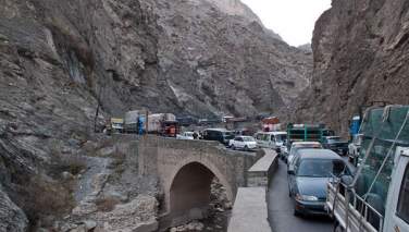 رویداد ترافیکی در شاهراه کابل – جلال آباد؛ 15 تن کشته شدند