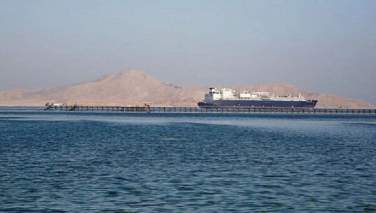 یمن یک کشتی انگلیسی را در دریای سرخ هدف راکت قرار داد