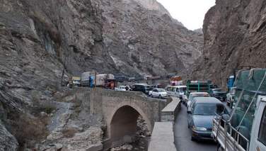 شاهراه جلال آباد - کابل به روی ترافیک مسدود شد
