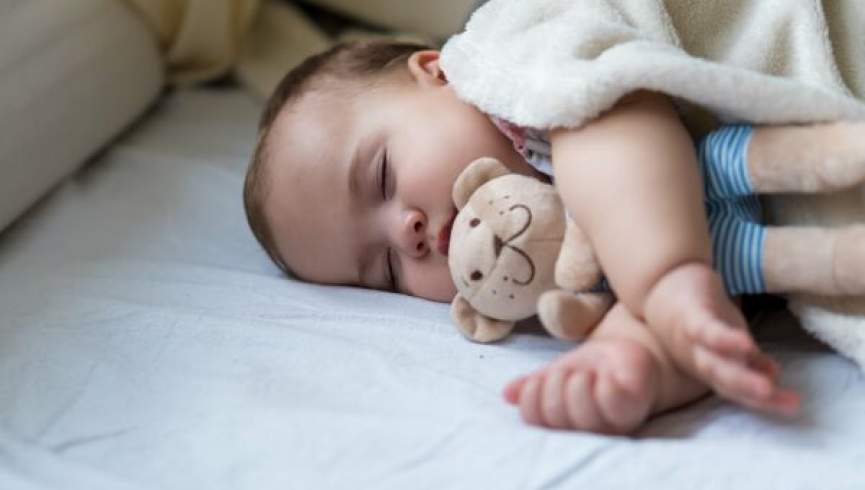 طفل در حالی که می‌خوابد چه چیزی را تجربه می‌کند؟