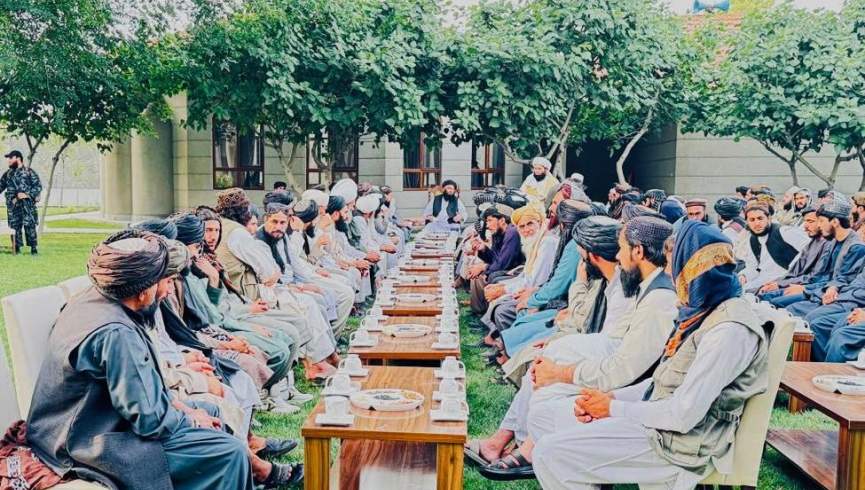 معاون اداری طالبان با علمای ولایات مختلف دیدار کرد