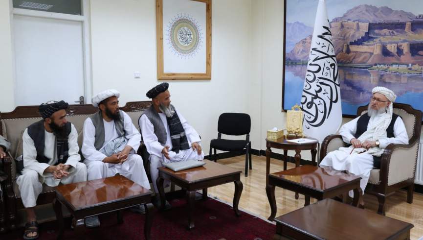 معاون اداری گروه طالبان با محاسن سفیدان جوزجان دیدار کرد
